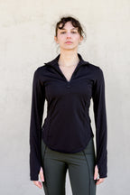 Sudadera ajustada Vima Studio en negro, talla S